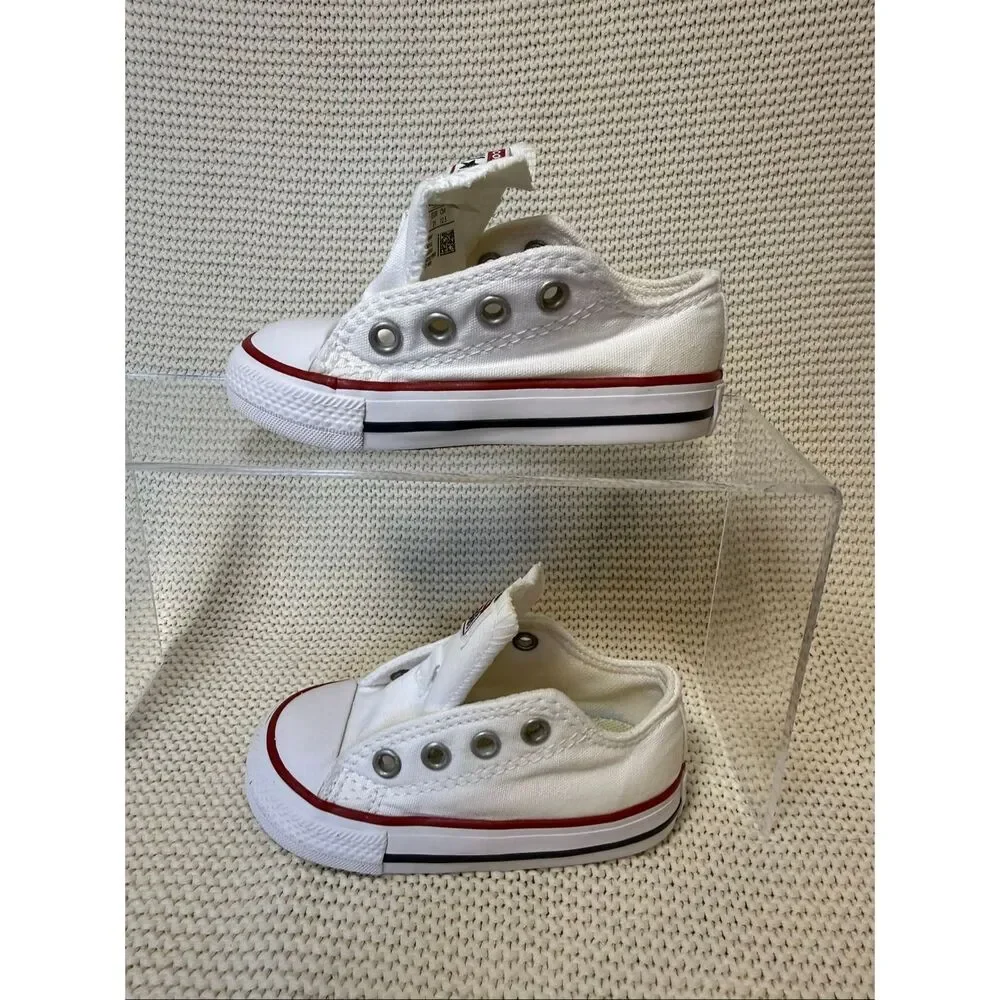 CONVERSE - All white Chucks - Toddler 5C